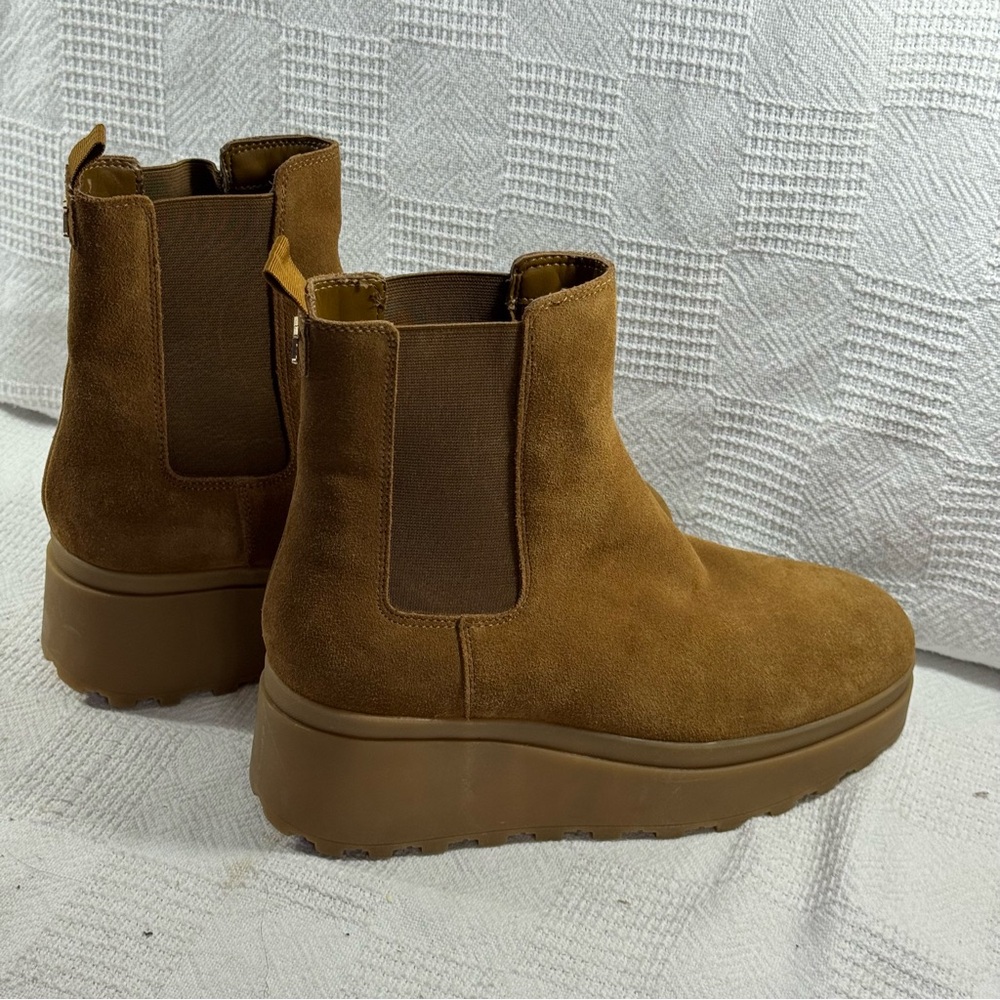 New Calvin Klein Brown Suede‎ Ankle Booties 
Women's Nevia Casual Boots size 10